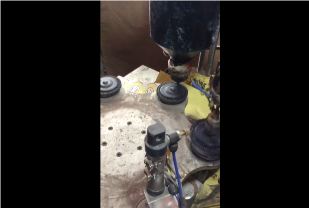 ȫ�ԄӰ��~݆���z�C����ҕ�l������