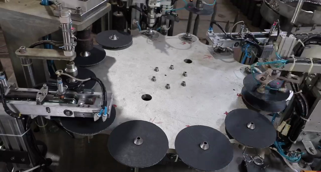 ȫ�ԄӾW(w��ng)�����w�׭h(hu��n)�C����ҕ�l